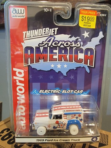 Auto world thunder jet - auto,